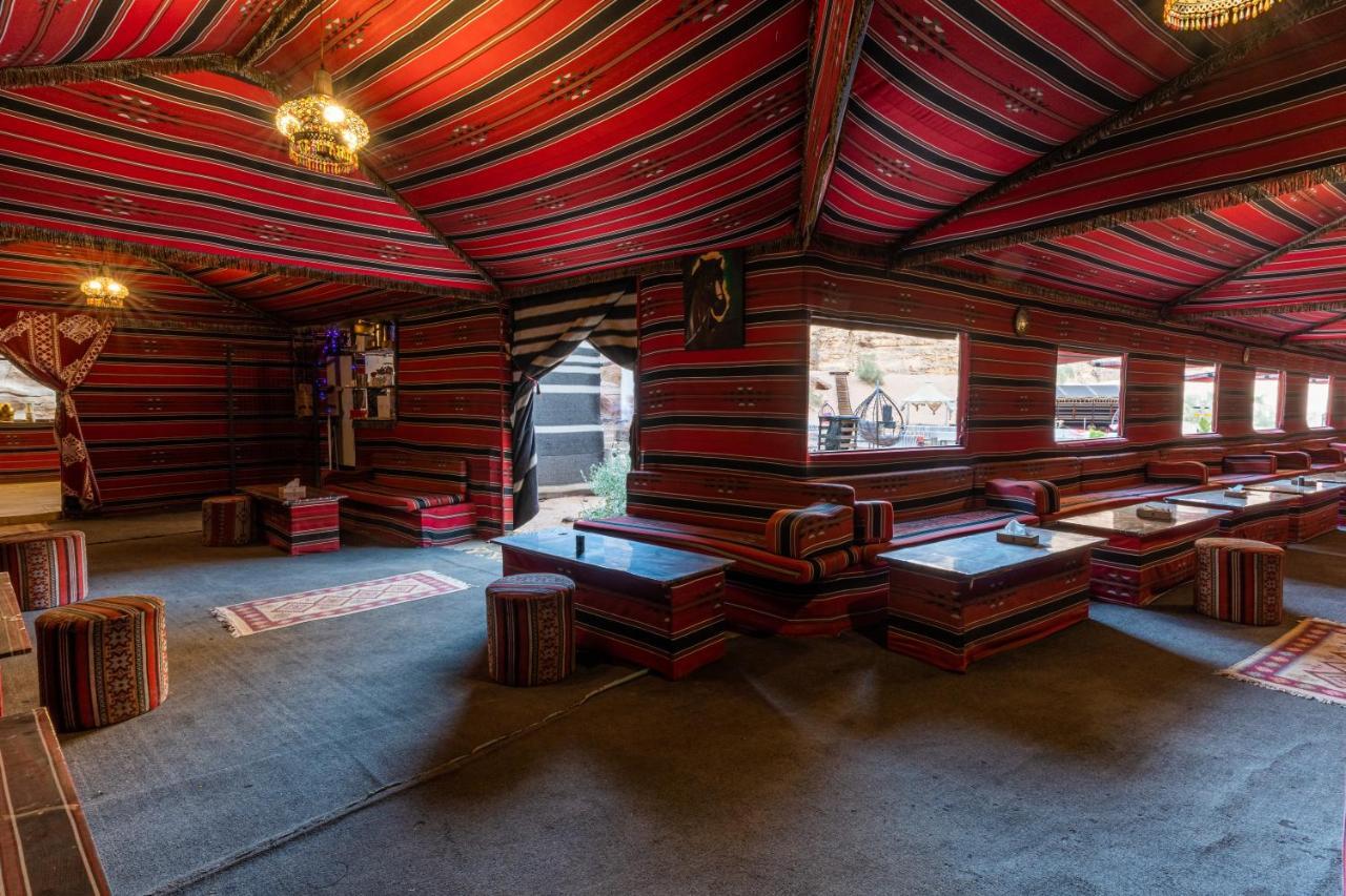 Aladdin Camp Hotel Wadi Rum Exterior photo